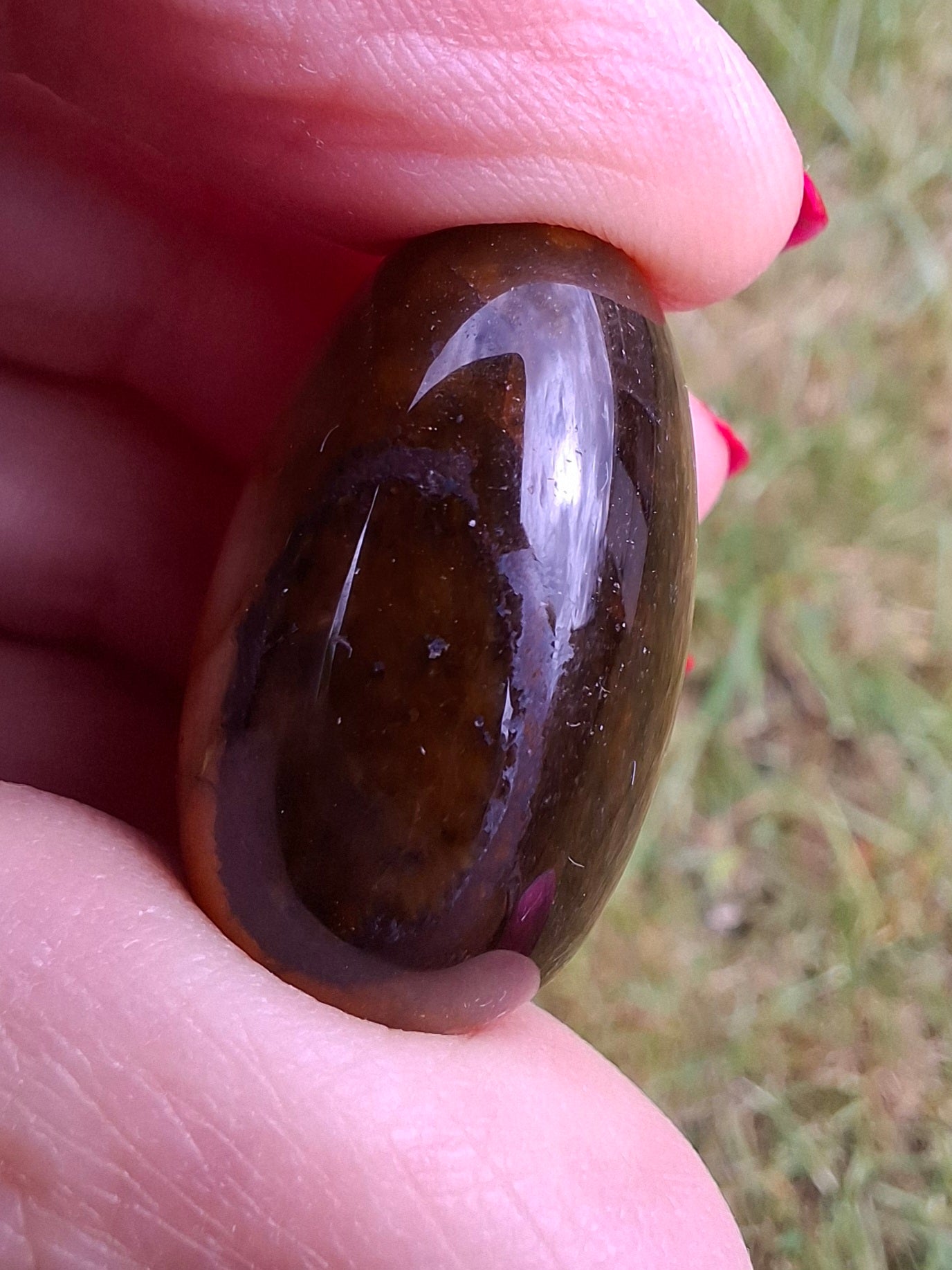 Tigers Eye, Tumble Stone, Crystal (Ref: T135)