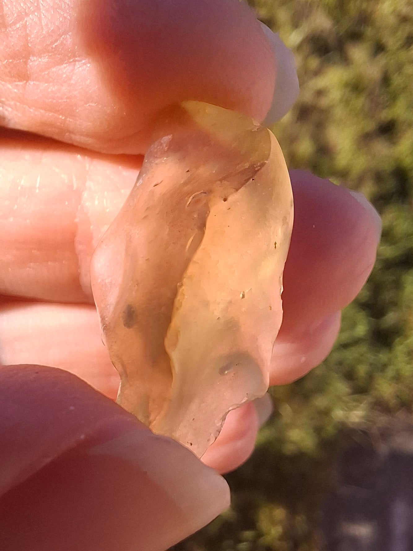 Libyan Desert Glass Piece, 3.04g, Tektite (Ref: LE4)