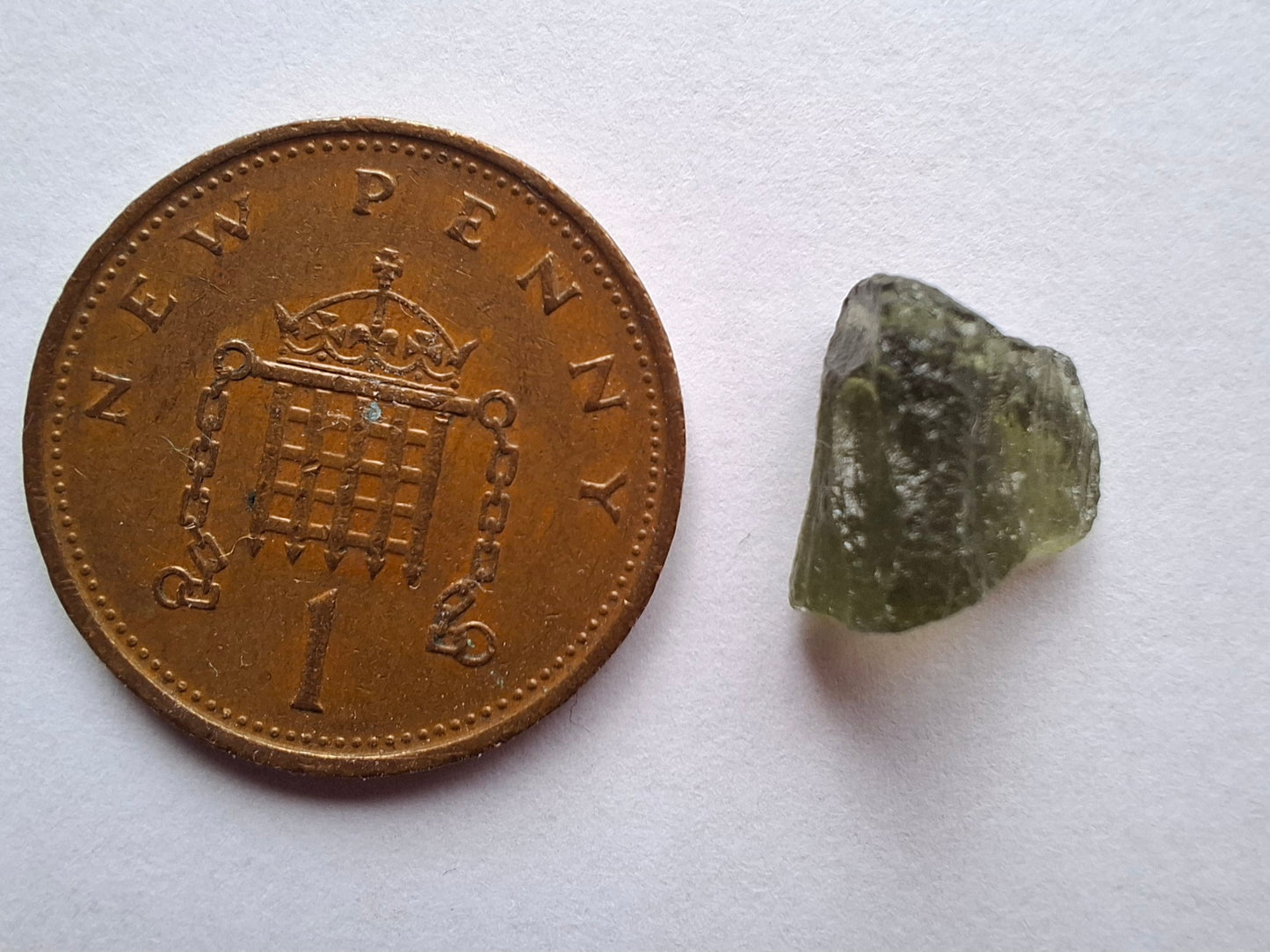 Moldavite Piece, 0.58g, Tektite (Ref: 1381)