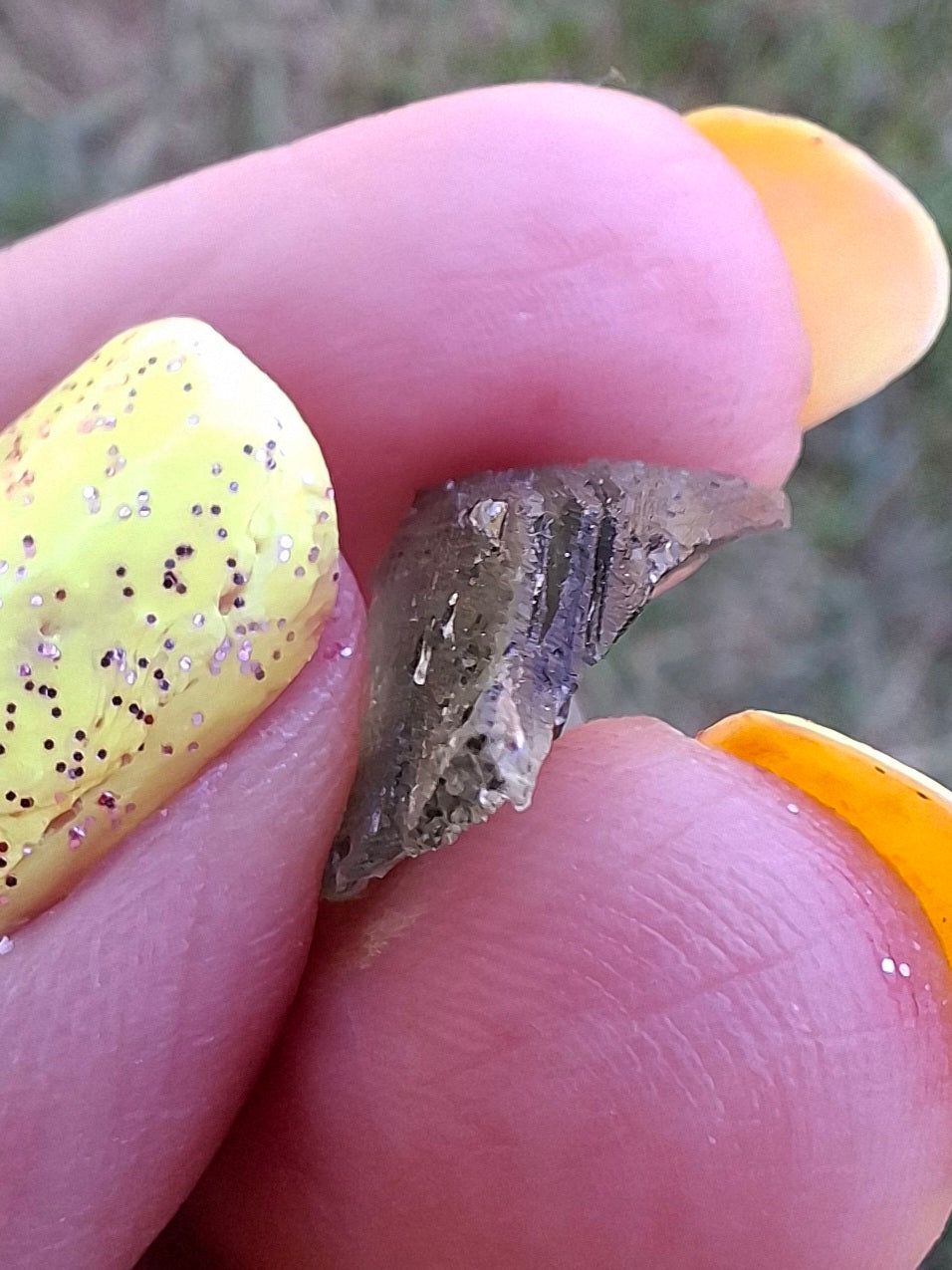 Moldavite Piece, 0.87g, Tektite (Ref: 1477)