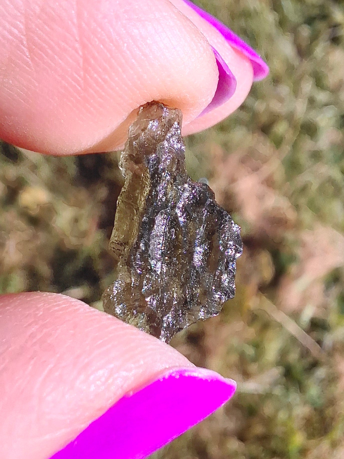 Moldavite Piece, 0.61g, Tektite (Ref: 1457)