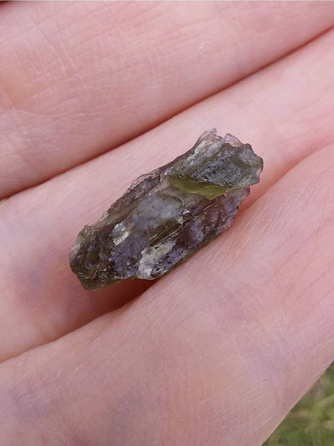 Moldavite Piece, 0.70g, Tektite (Ref: E214)