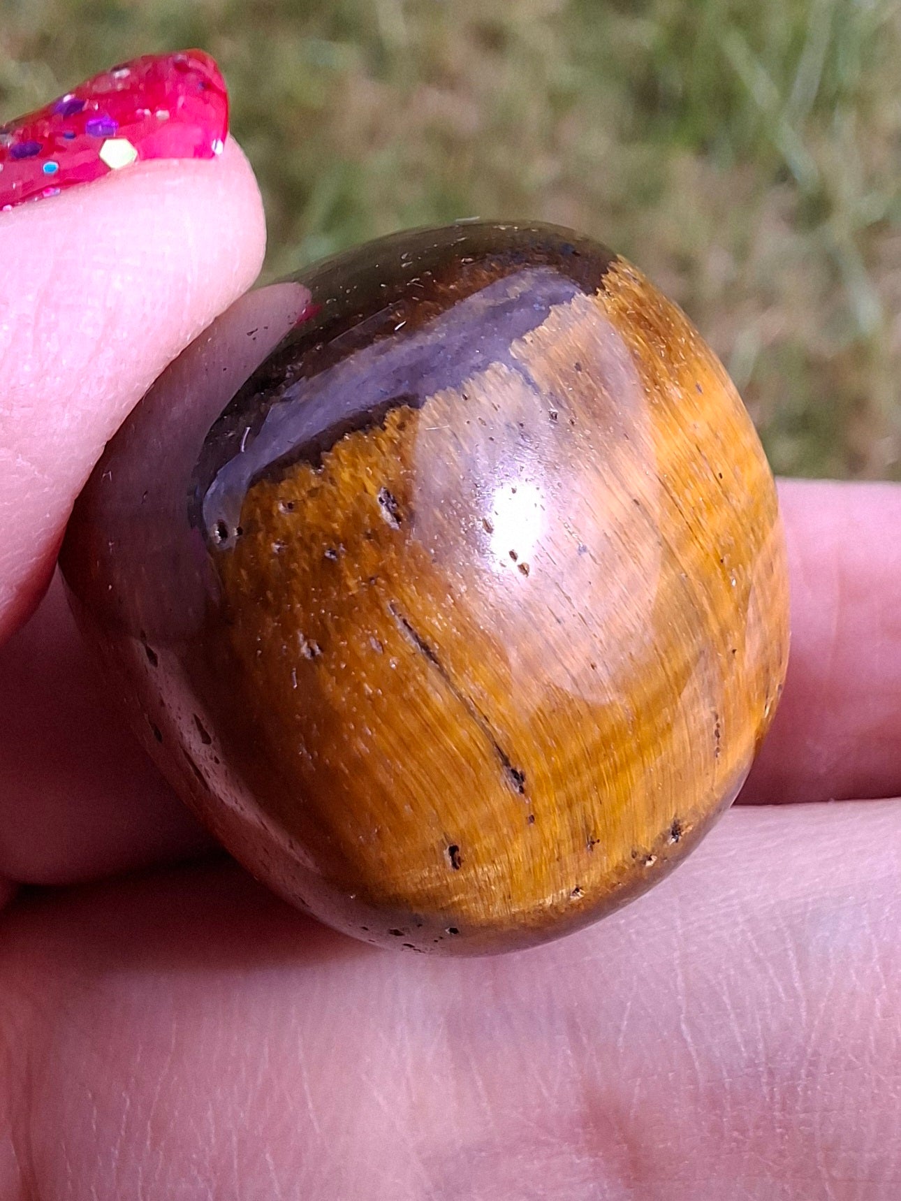 Tigers Eye, Tumble Stone, Crystal (Ref: T128)