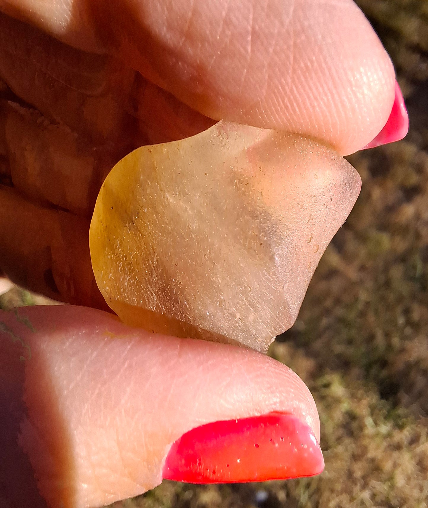 Libyan Desert Glass (darker) Piece, 7.00g, Tektite (Ref: L1373)