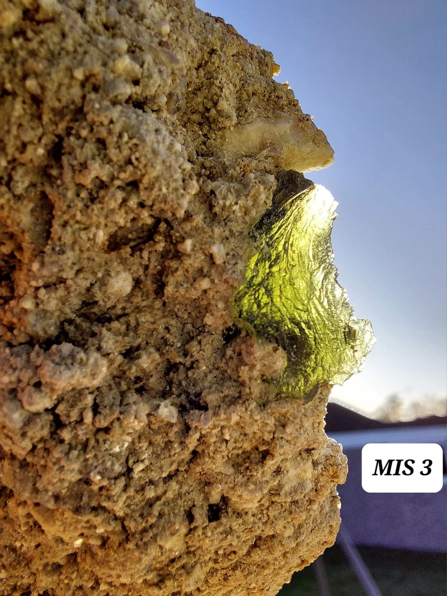 Moldavite In-Situ (in matrix), Besednice, Est- 3g, Tektite (Ref: MIS3)