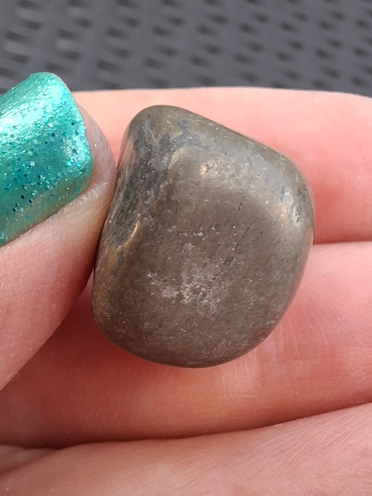 Apache Gold Tumble Stone, Crystal (Ref: T225)