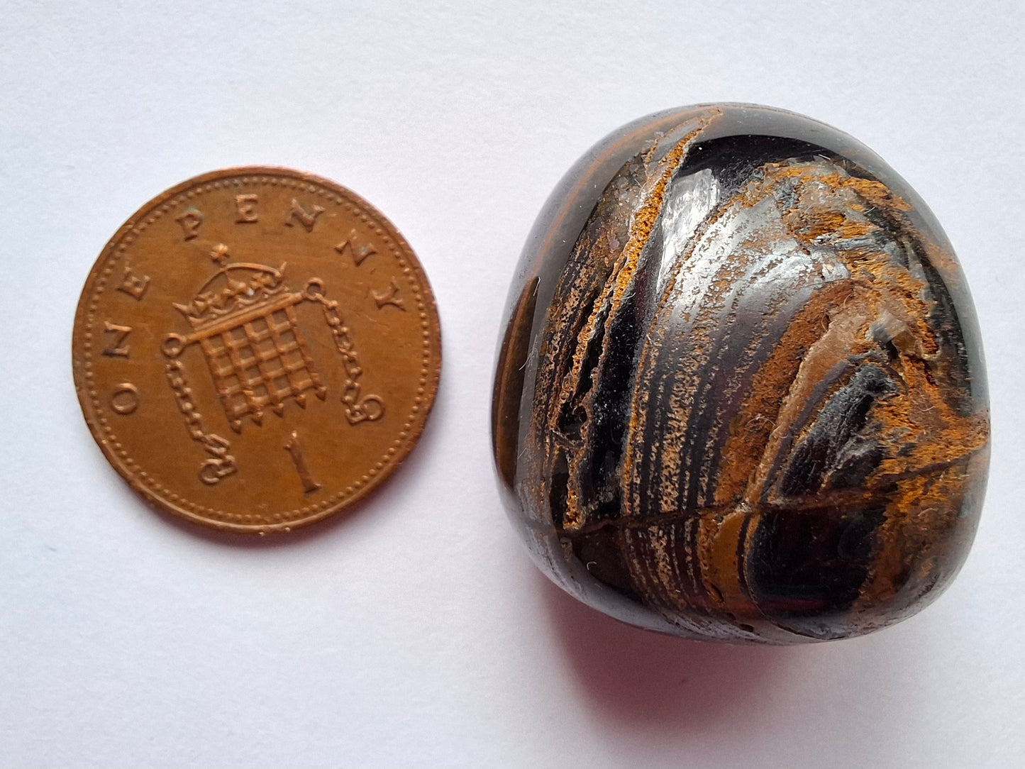 Blue Tigers Eye, Tumble Stone, Crystal (Ref: T24)