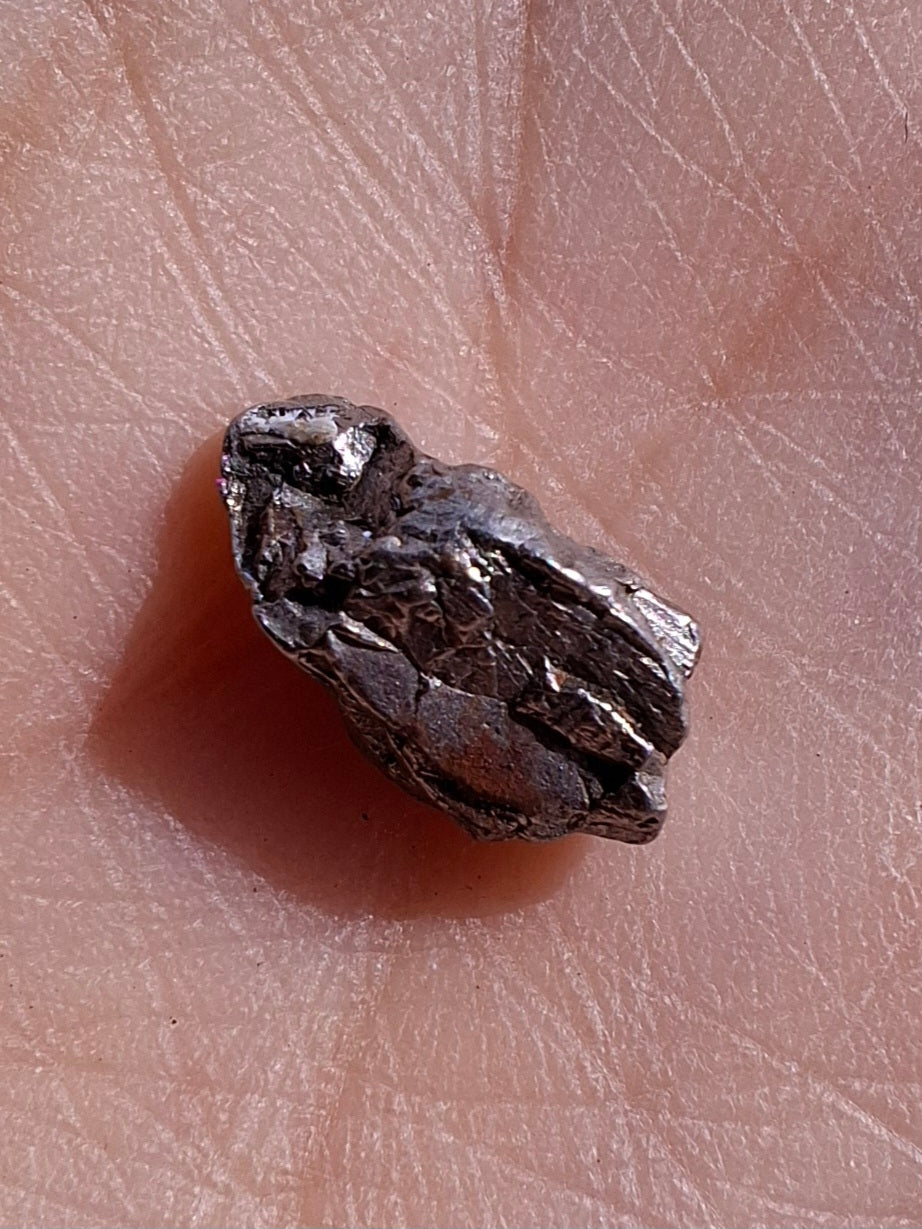 Campo del Cielo, 1.05g, Nickel Iron Meteorite (Ref: C11)