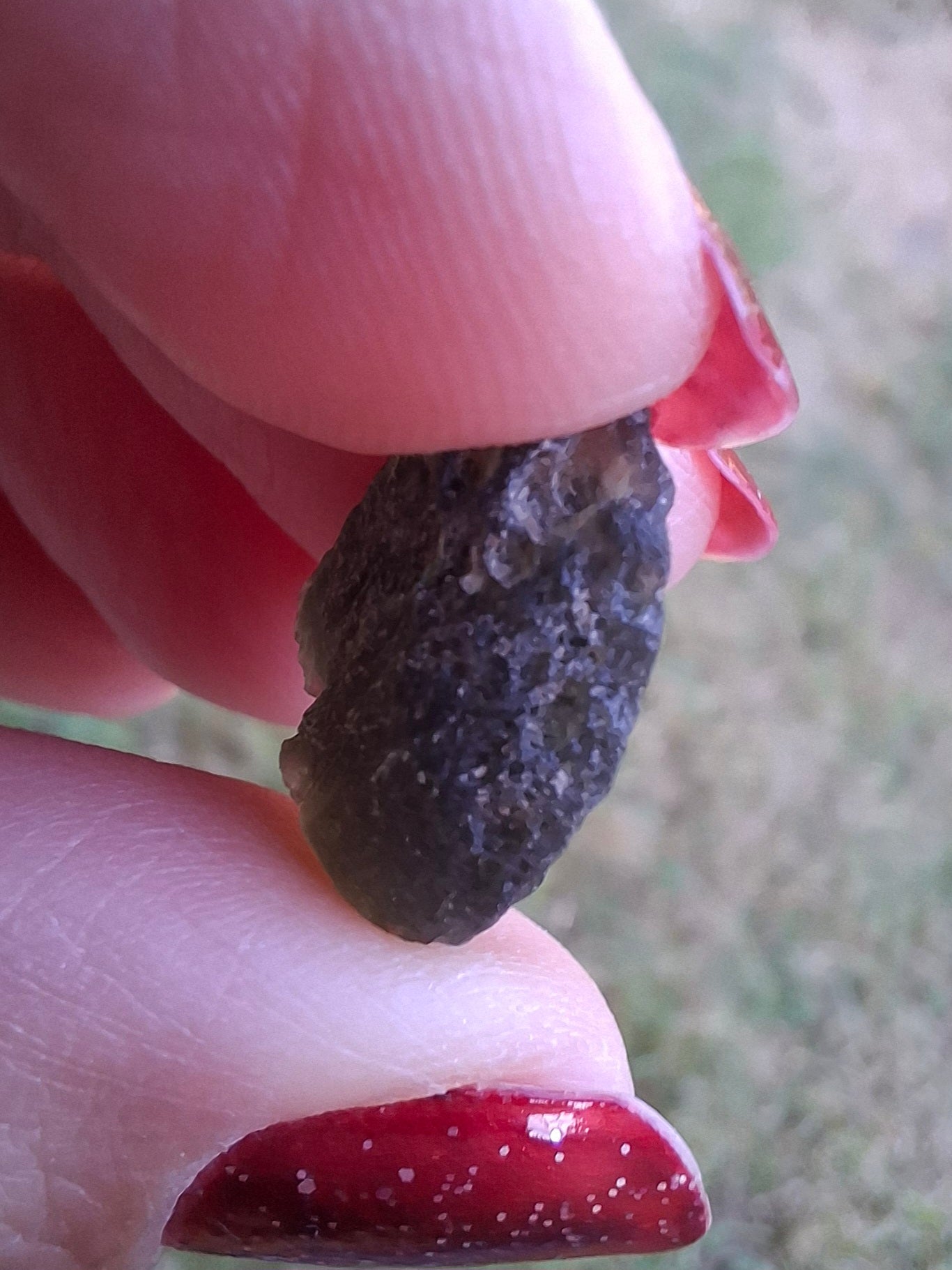 Moldavite Piece, 2.06g, Tektite (Ref: 1467)