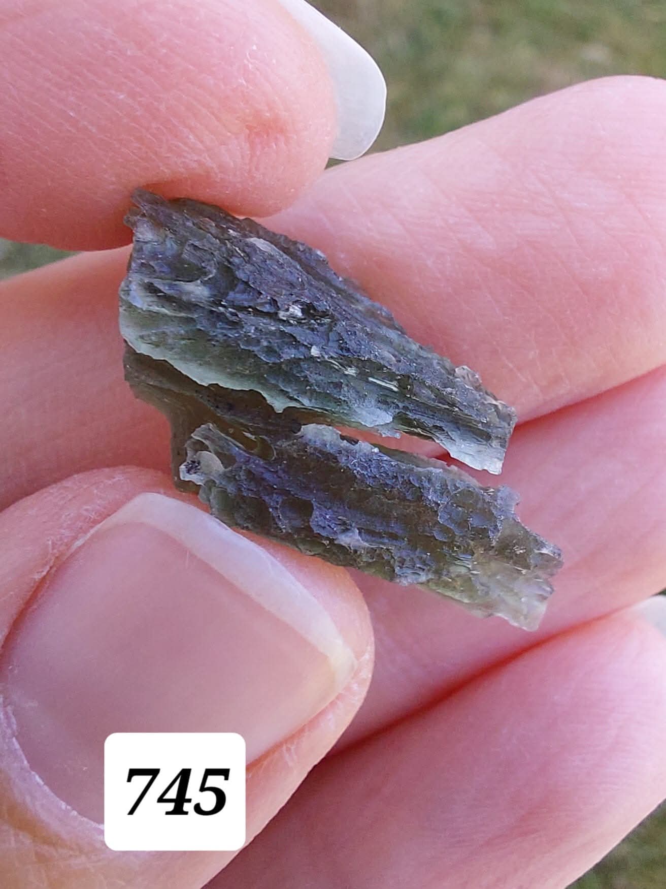 Moldavite Piece, ANGEL CHIME, 2.18g, Tektite (Ref: 745)