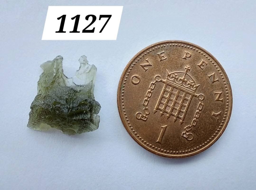 Moldavite Piece, 0.62g, Tektite (Ref: 1127)