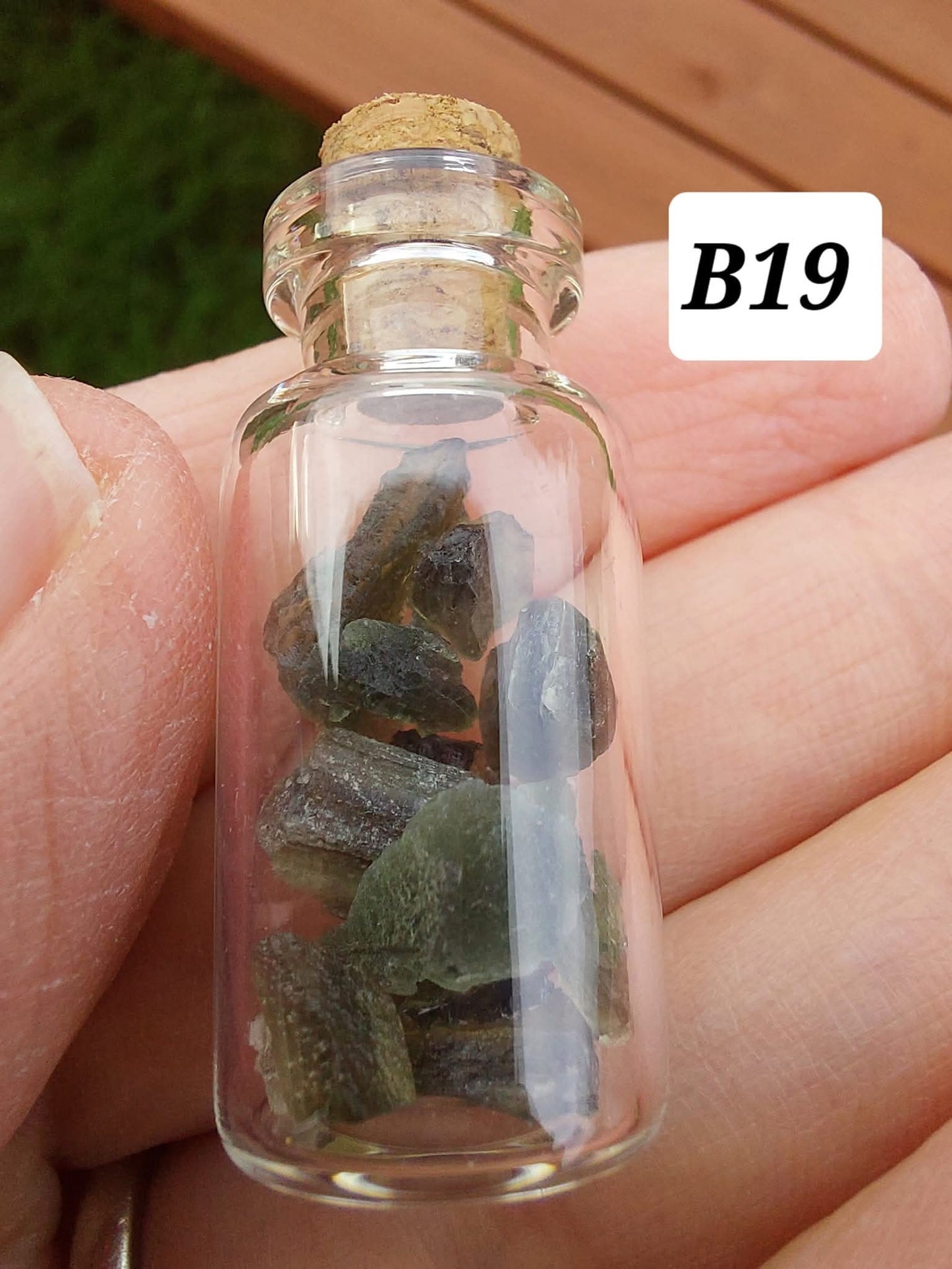 Moldavite chips (2.50g) in 3ml glass Bottle, Tektite (Ref: B19)