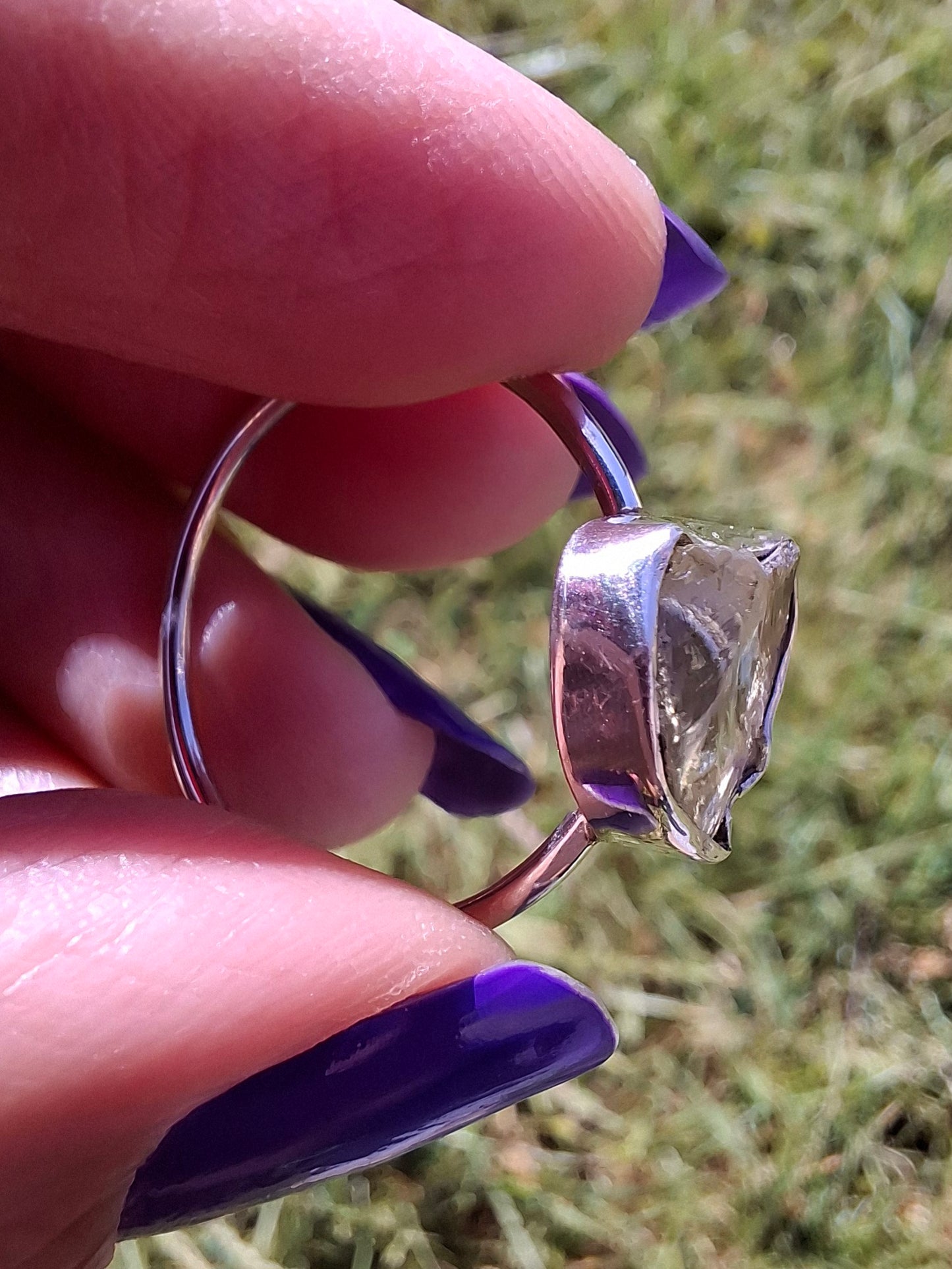 Libyan Desert Glass Ring, size large V, 925 Silver, Tektite (Ref: LR54)