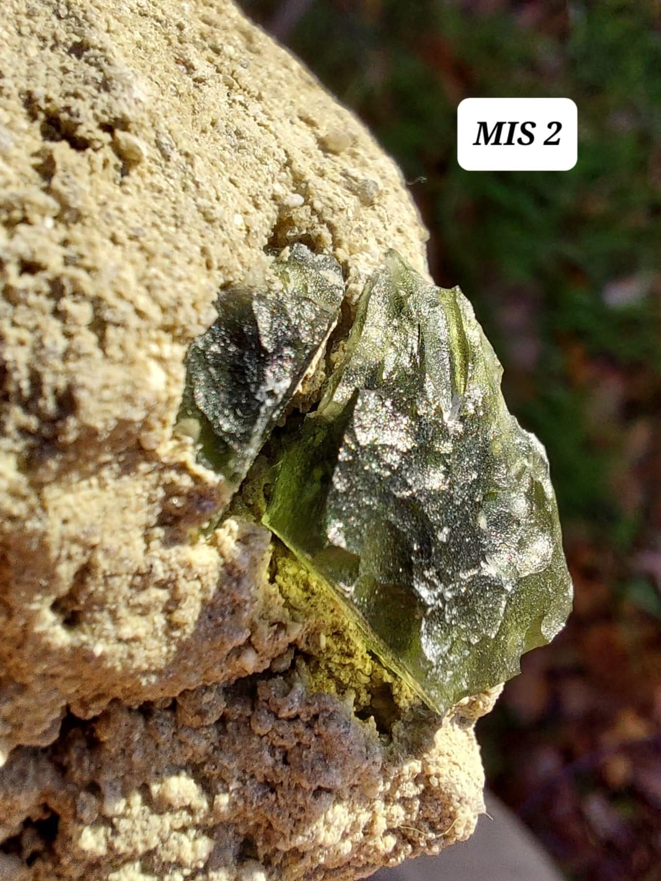 Moldavite In-Situ (in matrix), Besednice, Est 3.5-4g, Tektite (Ref: MIS2)