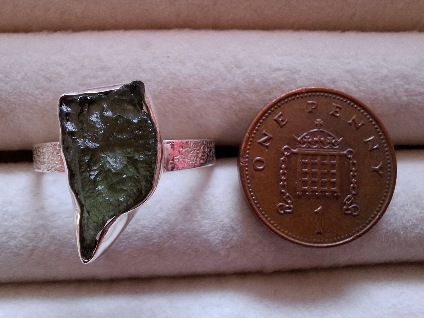Moldavite Ring, size Y, 925 Silver, Tektite (Ref: R331)
