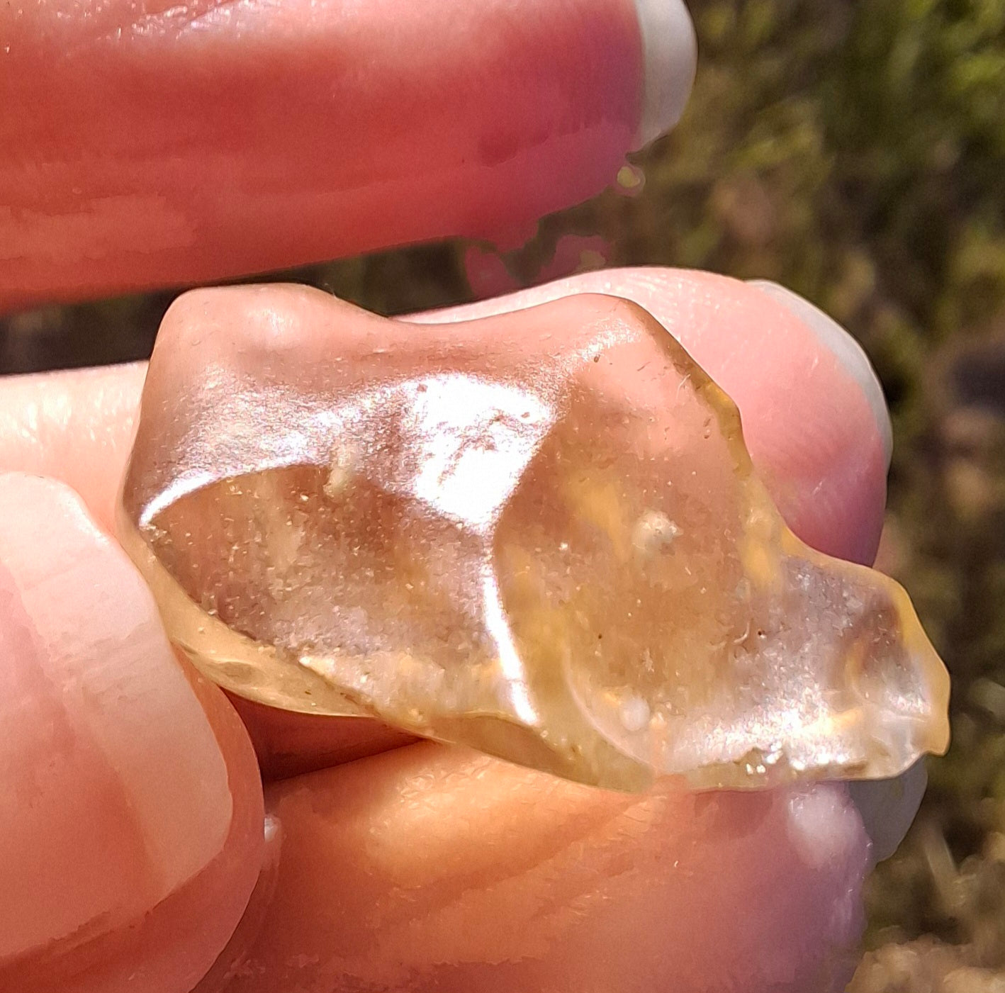 Libyan Desert Glass Piece, 3.04g, Tektite (Ref: LE4)