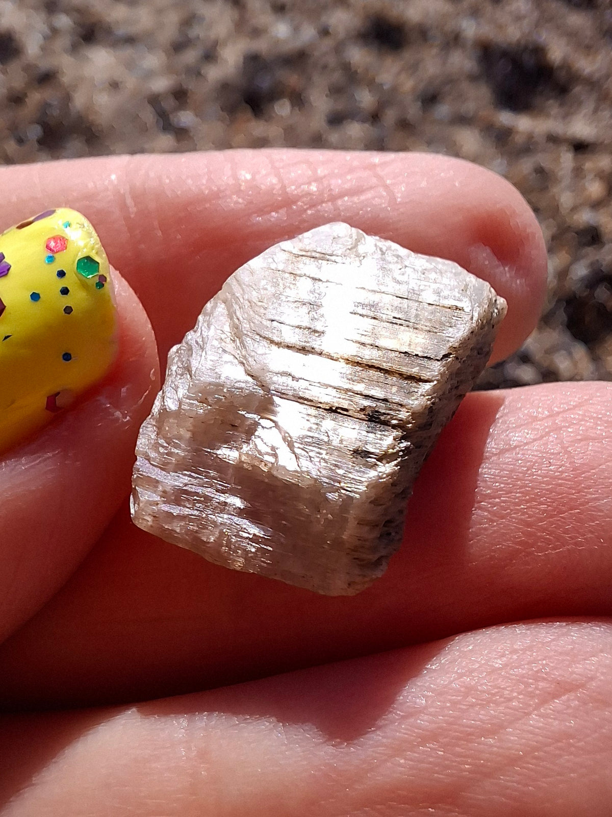 Diaspore (Zultanite), 4.39g, Crystal (Ref: DIS2)