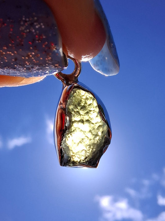 Moldavite Pendant, 925 Silver, Tektite (Ref: P71)