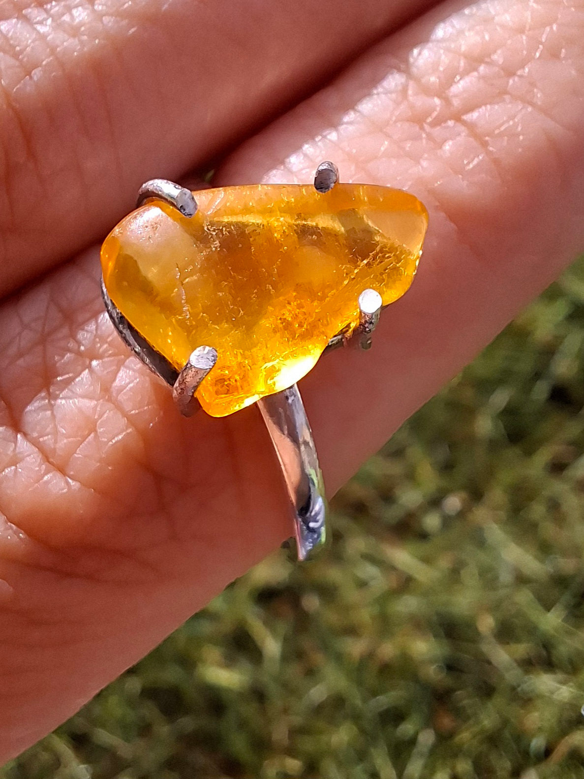 Baltic Amber Ring, size large U, 925 Silver, Fossil (Ref: AR21)