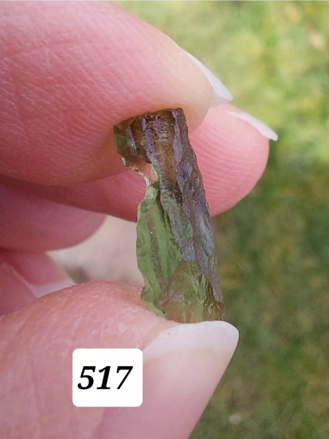 Moldavite Small Piece, 0.39g, Tektite (Ref: 517)