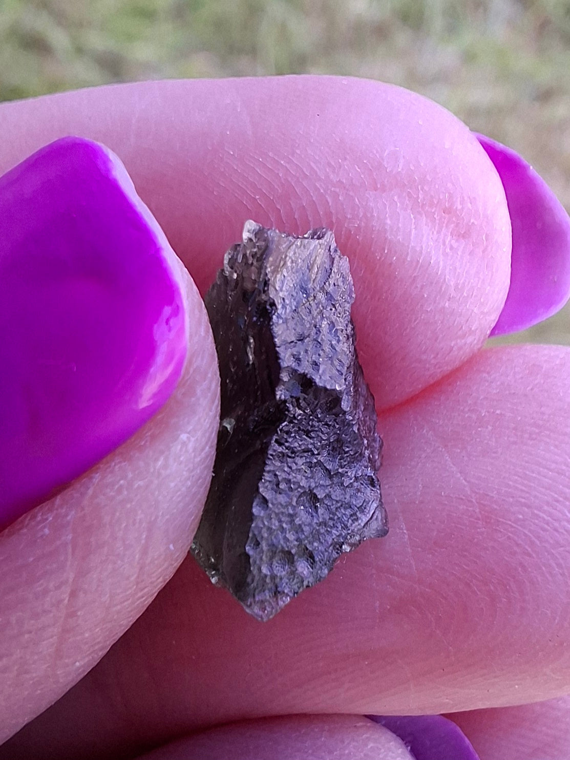 Moldavite Piece, 0.82g, Tektite (Ref: 1456)