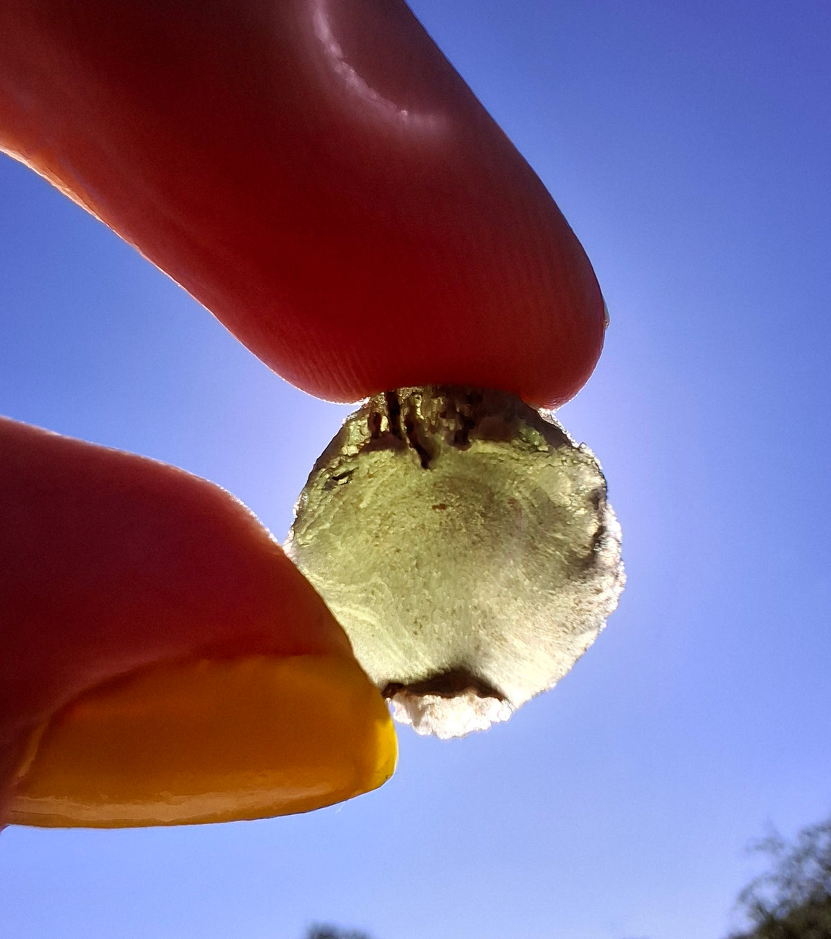 Moldavite Piece, 2.09g, Tektite (Ref: 1510)