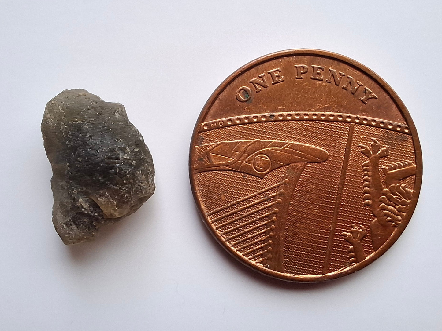Moldavite Piece, 0.80g, Tektite (Ref: 1402)