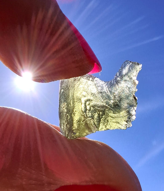 Moldavite Piece, 1.10g, Tektite (Ref: E230)