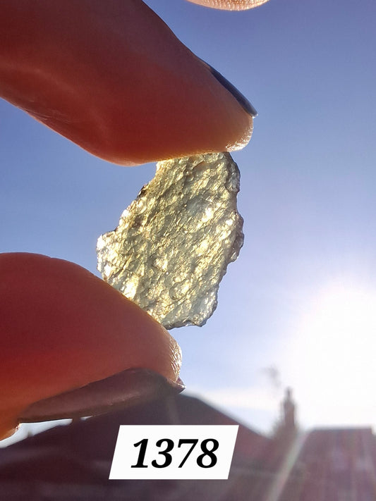 Moldavite Piece, 0.74g, Tektite (Ref: 1378)