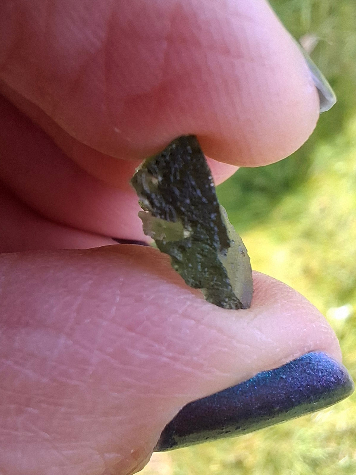 Moldavite Piece, 0.93g, Tektite (Ref: 1391)