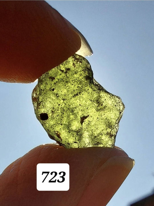 Moldavite Piece, 1.14g, Tektite (Ref: 723)