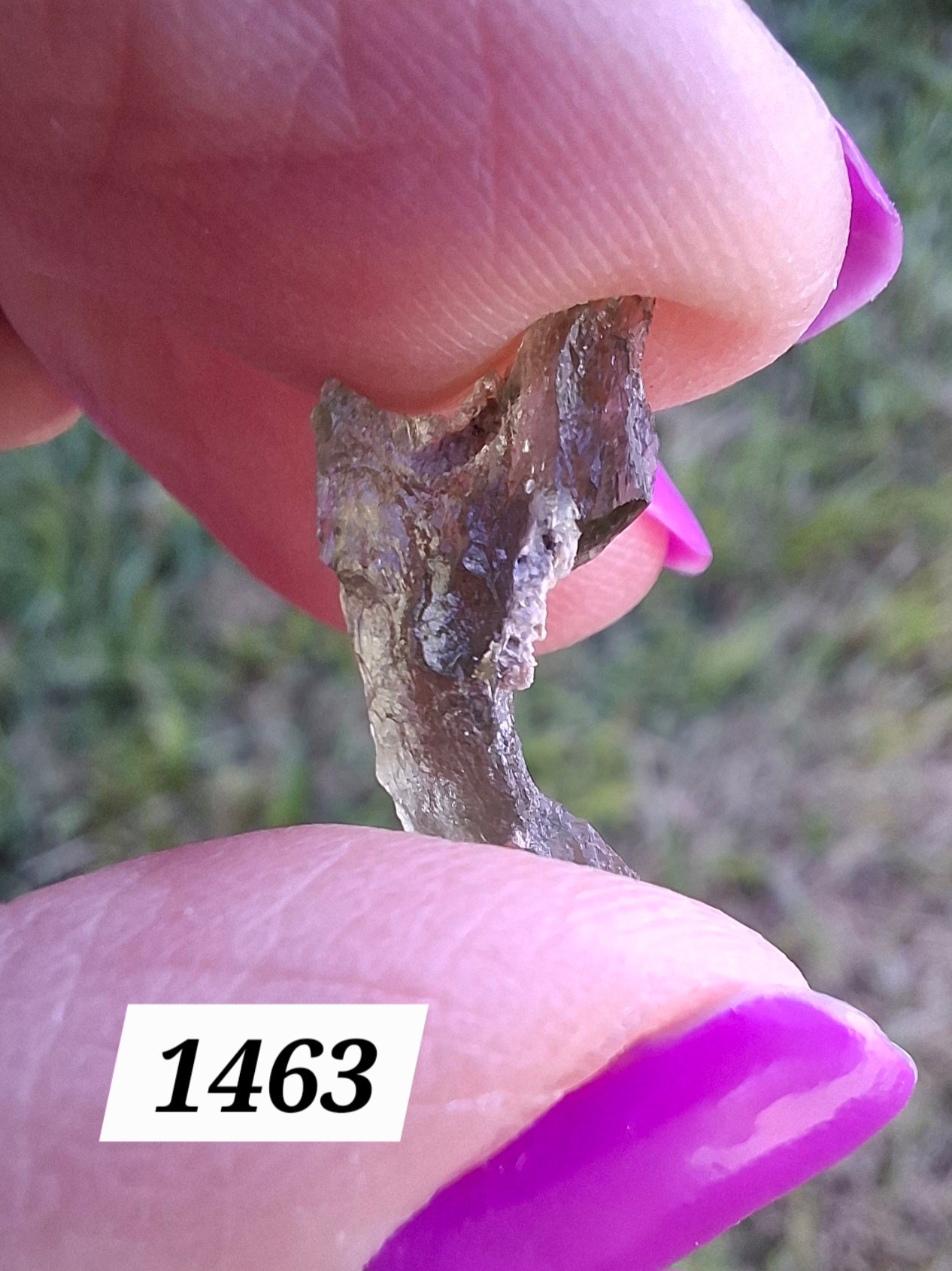 Moldavite Piece, 0.48g, Tektite (Ref: 1463)