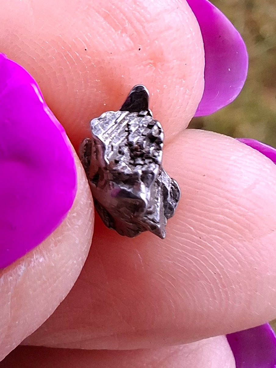 Campo del Cielo, 0.87g, Nickel Iron Meteorite (Ref: C4)