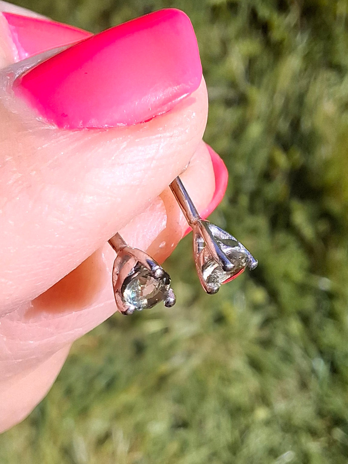 Moldavite (faceted) 3mm STUD EARRINGS, 925 Silver, Tektite (Ref: Pair57)