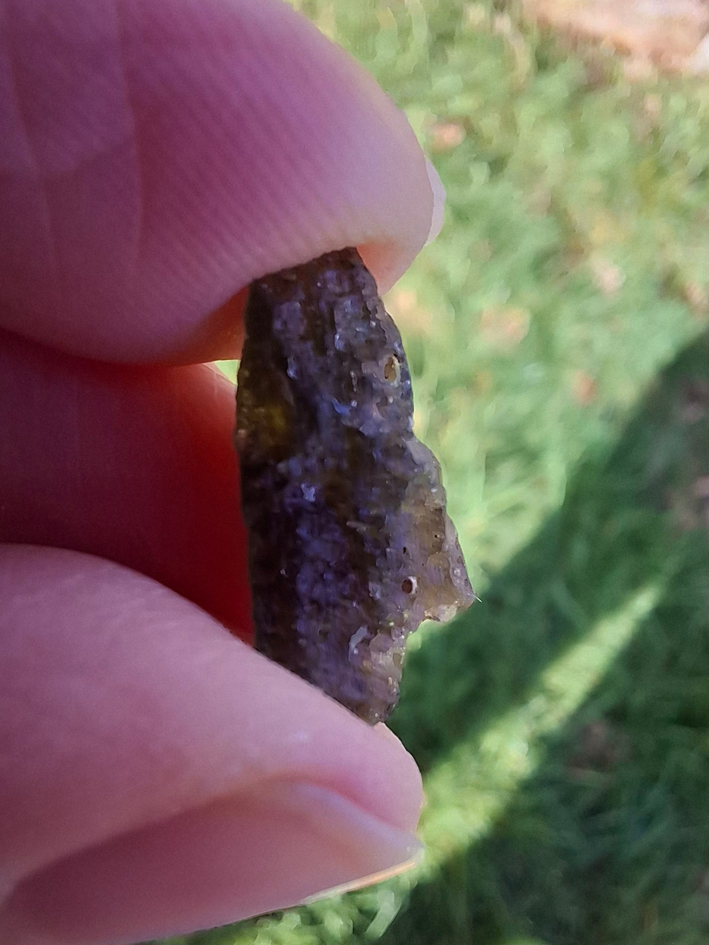 Moldavite Piece, 0.71g, Tektite (Ref: 1328)