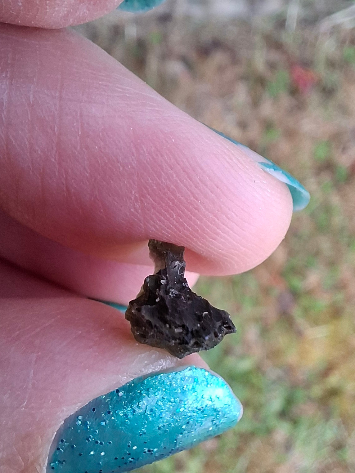 Moldavite Piece, 0.64g, Tektite (Ref: 1424)