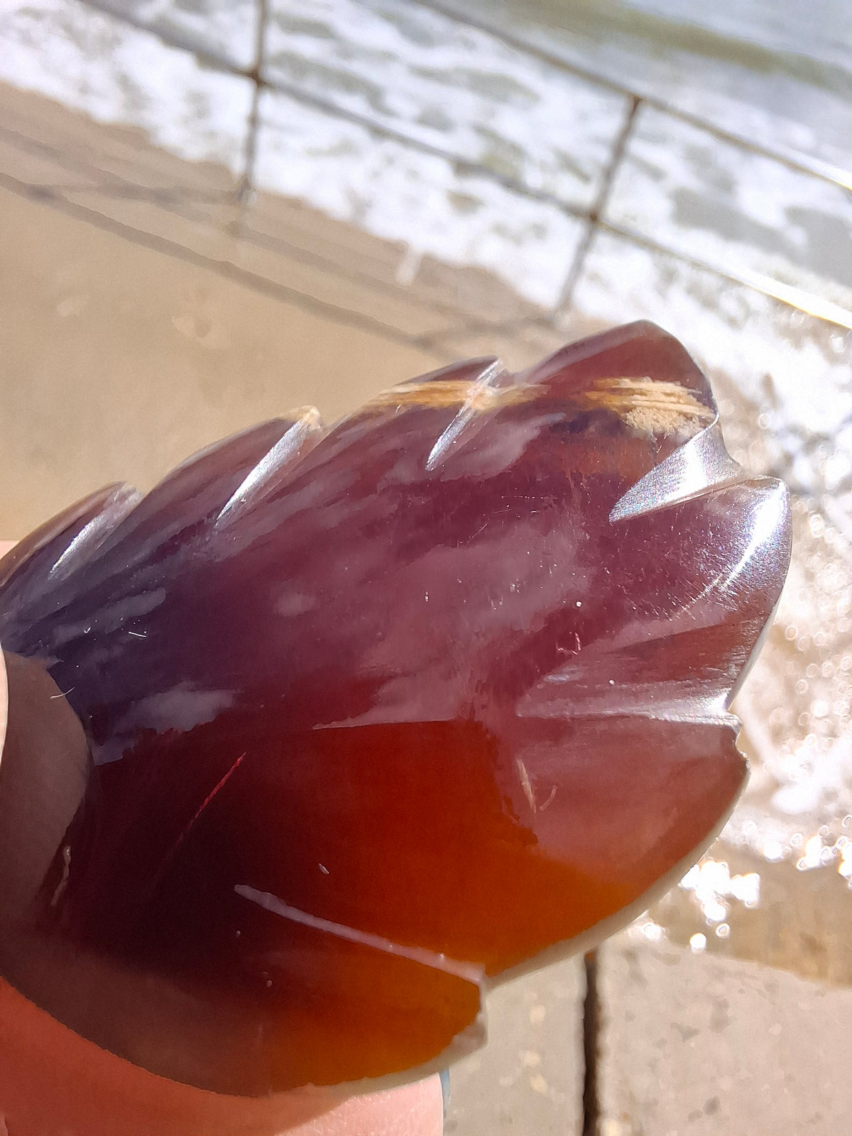 Red Amber Leaf Carving, 7.06g, Fossil (Ref: Leaf7)