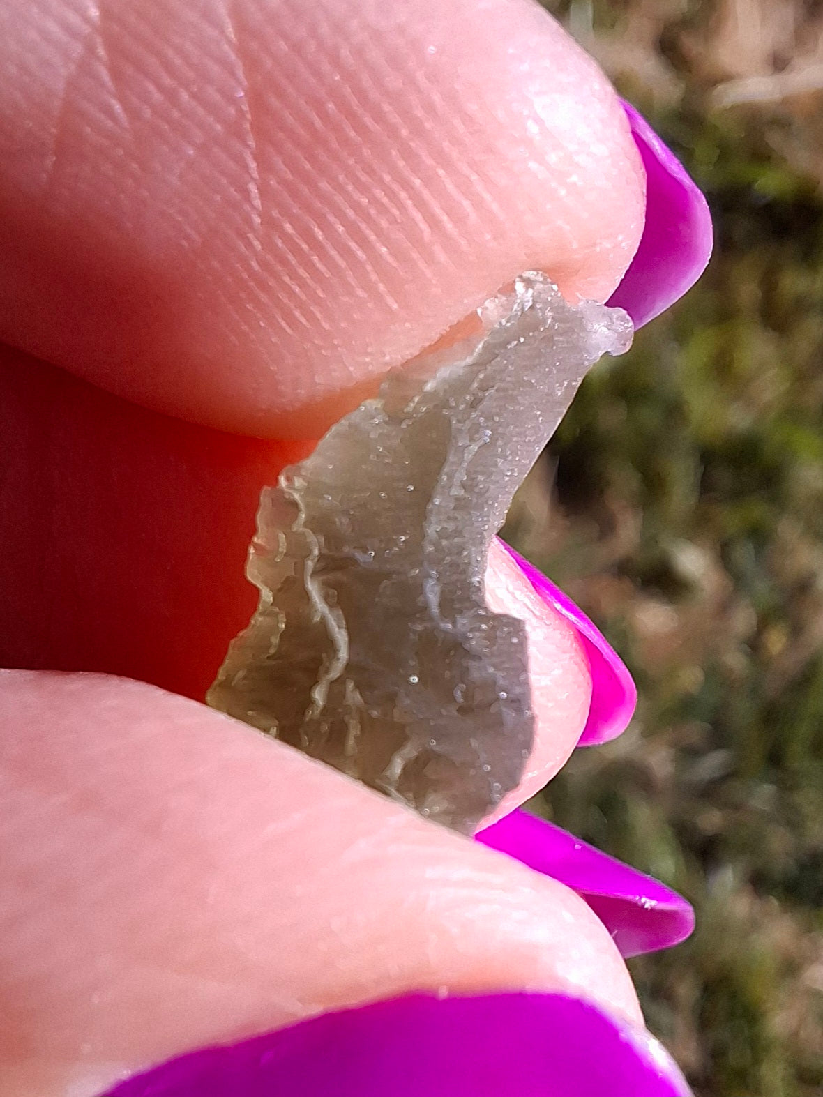 Moldavite Piece, 0.63g, Tektite (Ref: 1447)