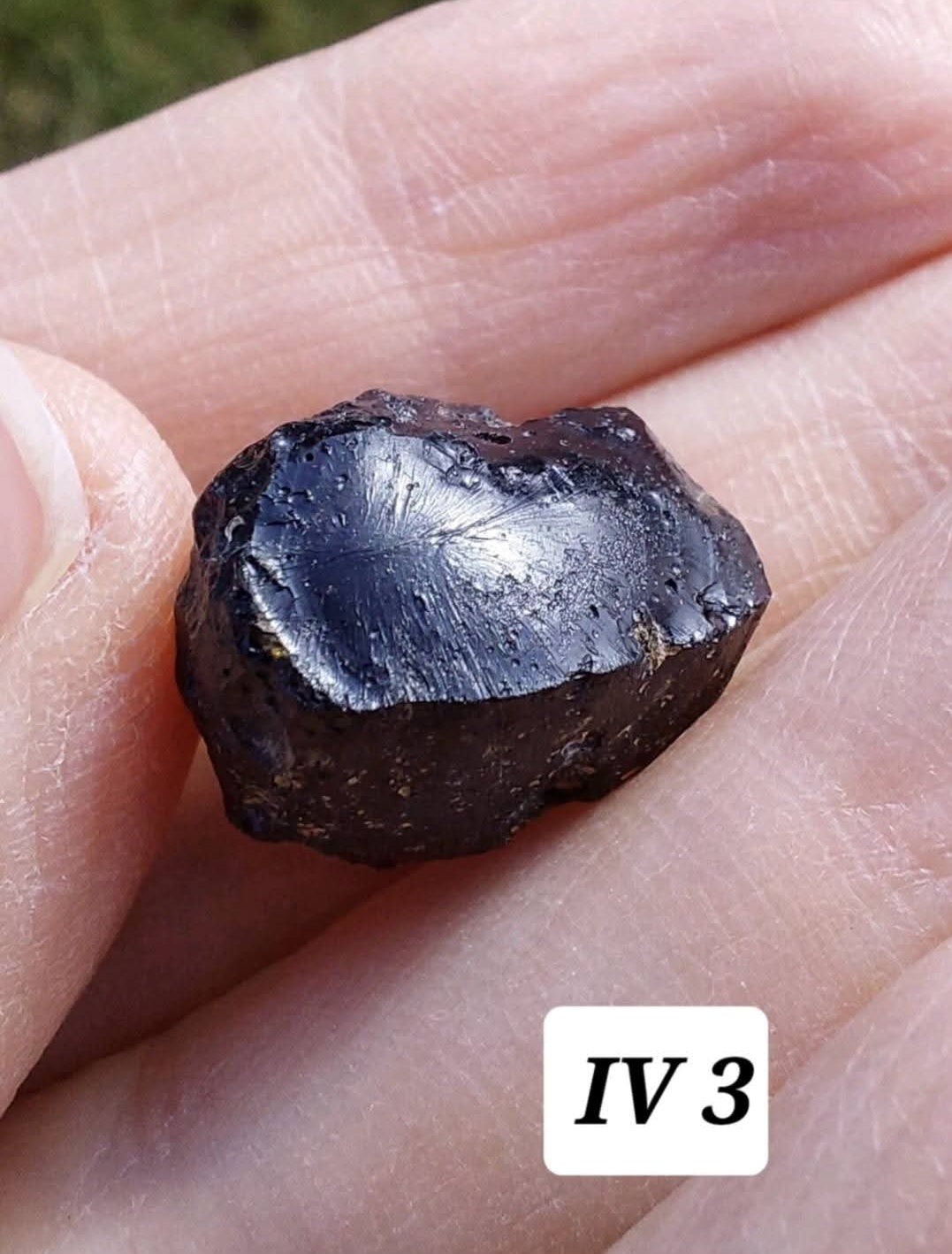Ivory Coast (Ivorite), RAREST TEKTITE IN THE WORLD, 4.01g, Tektite (Ref: IV3)