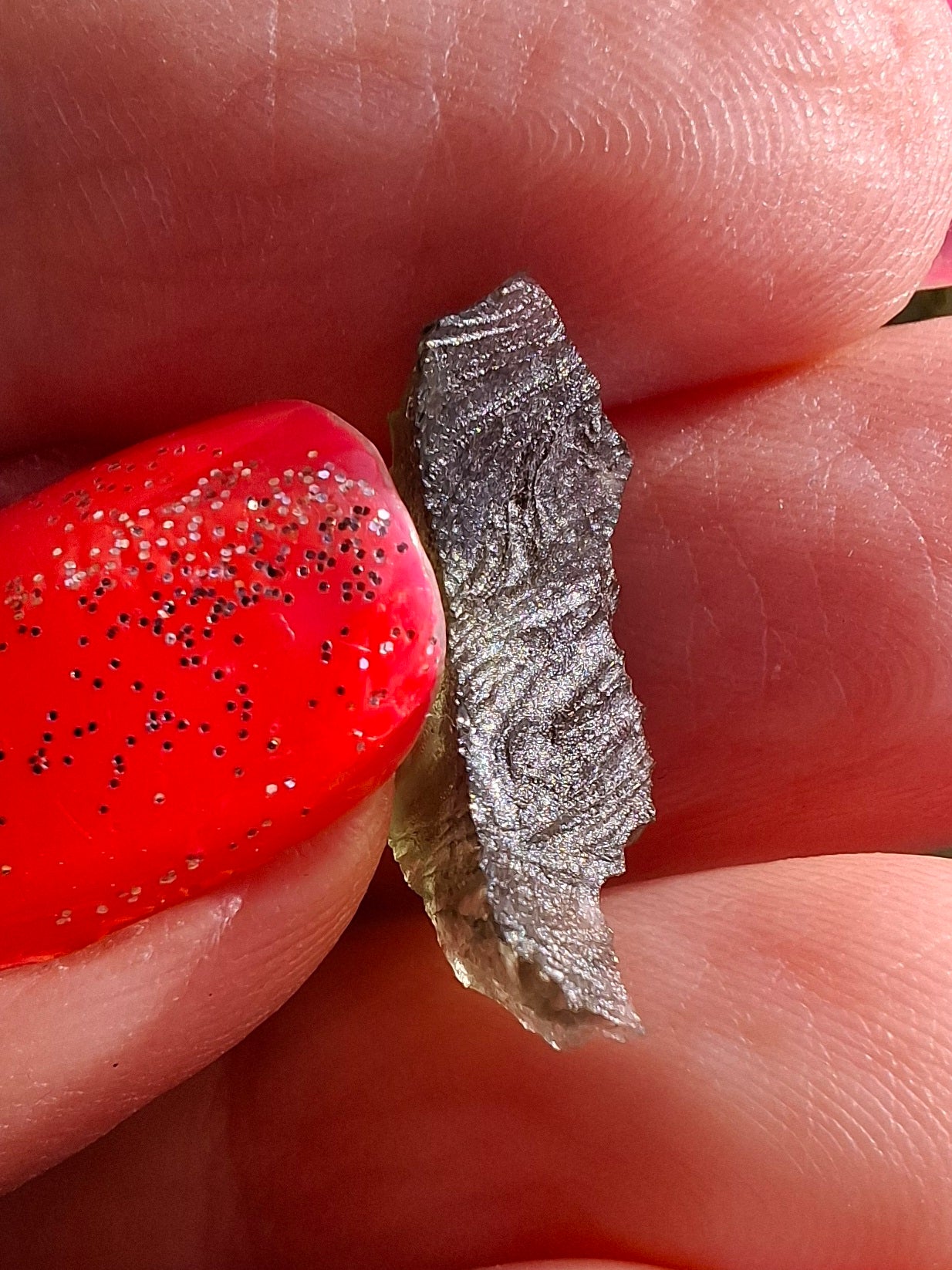 Moldavite Piece, 0.69g, Tektite (Ref: 1486)