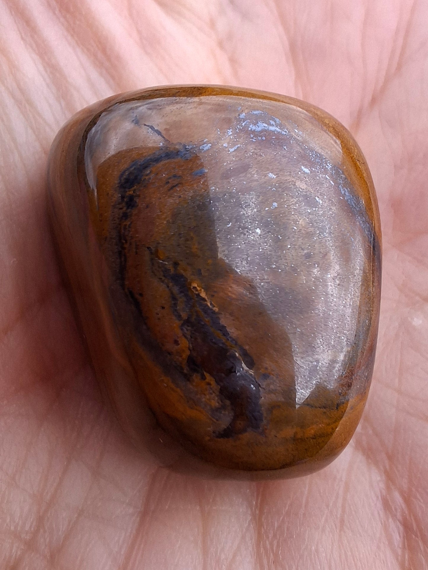 Tigers Eye, Tumble Stone, Crystal (Ref: T131)