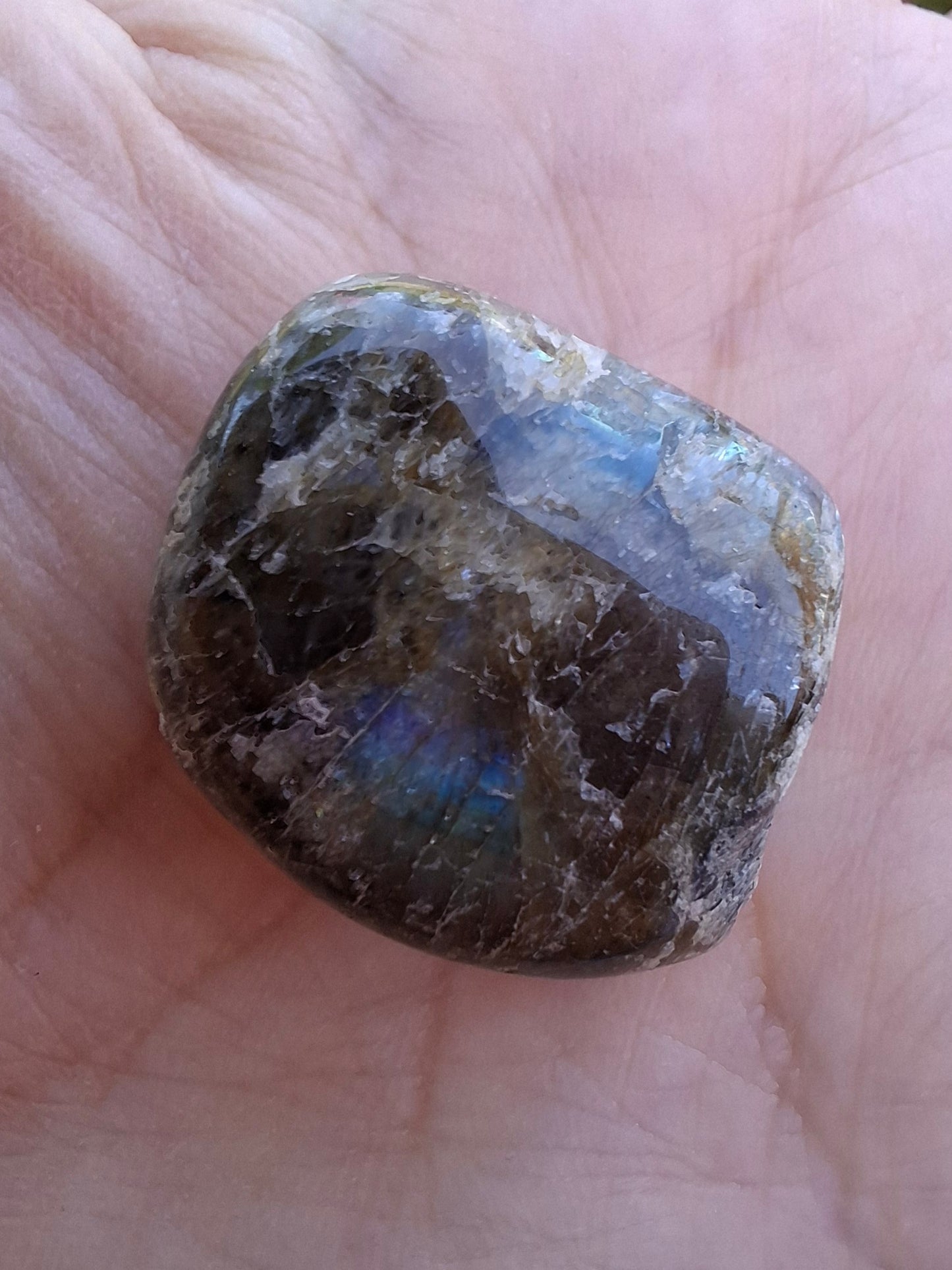 Labradorite, Tumble Stone, Crystal (Ref: T211)