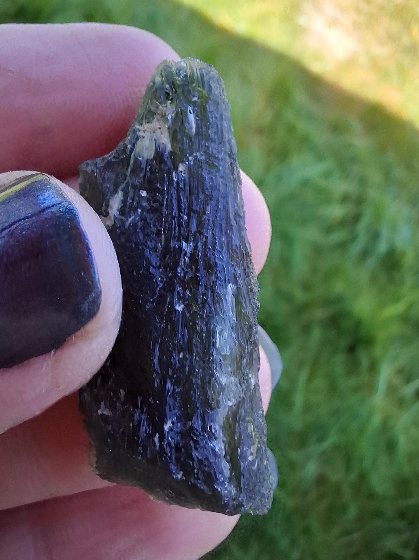 Moldavite Piece, NESMEN, 8.47g, Tektite (Ref: 1372)