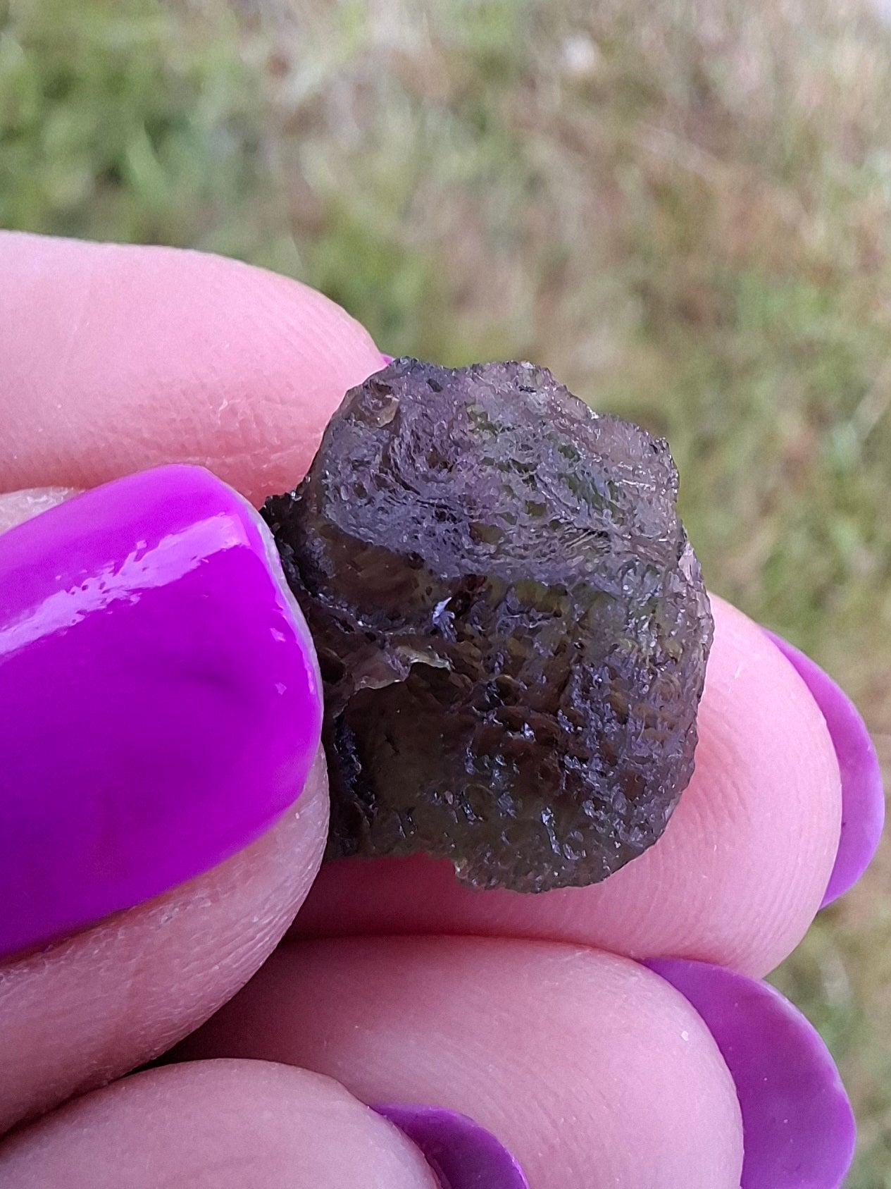 Moldavite Piece, 1.92g, Tektite (Ref: 1426)