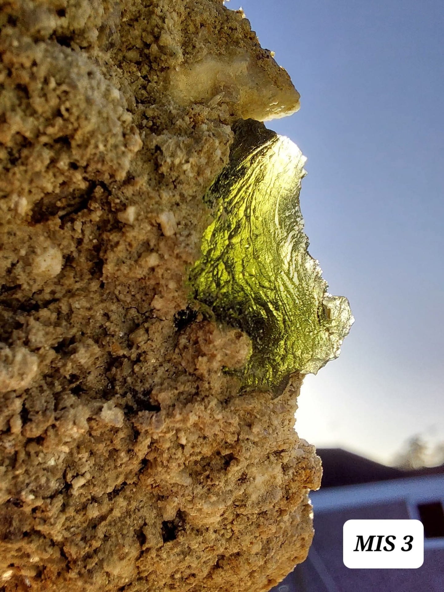 Moldavite In-Situ (in matrix), Besednice, Est- 3g, Tektite (Ref: MIS3)