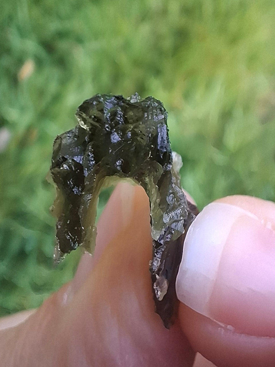 Moldavite Piece, JEZKOVNA BESEDNICE, 1.50g, Tektite (Ref: 1277)