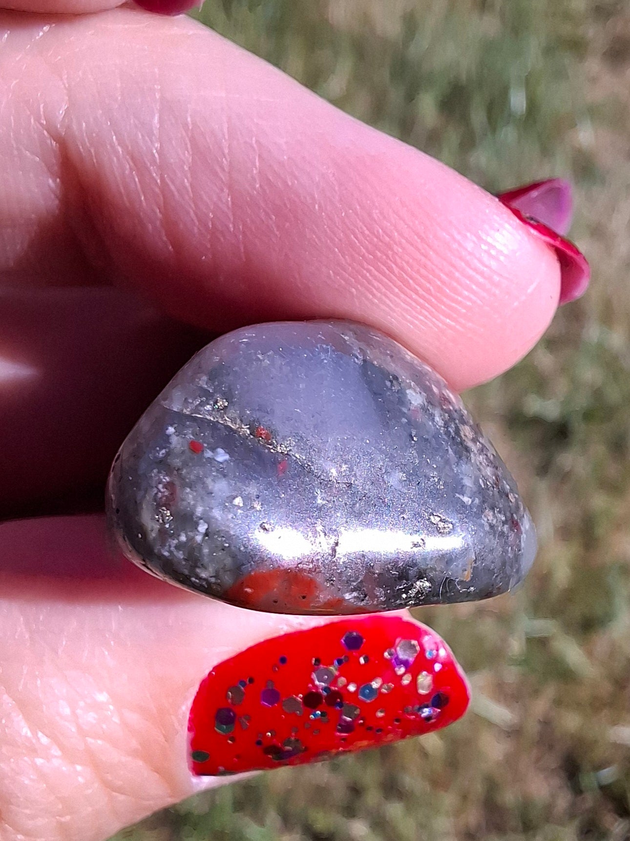 African Blood Stone, Tumble Stone, Crystal (Ref: T173)