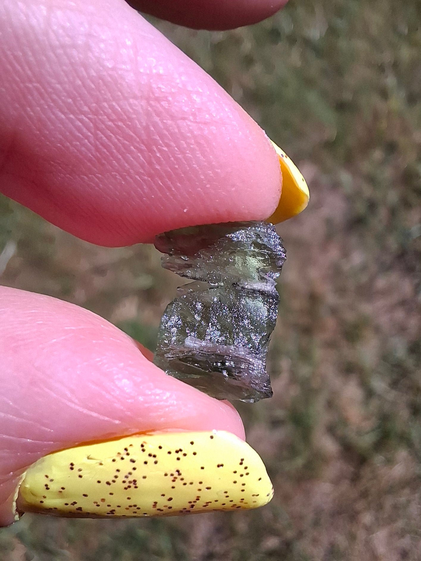 Moldavite Piece, 0.56g, Tektite (Ref: 1474)
