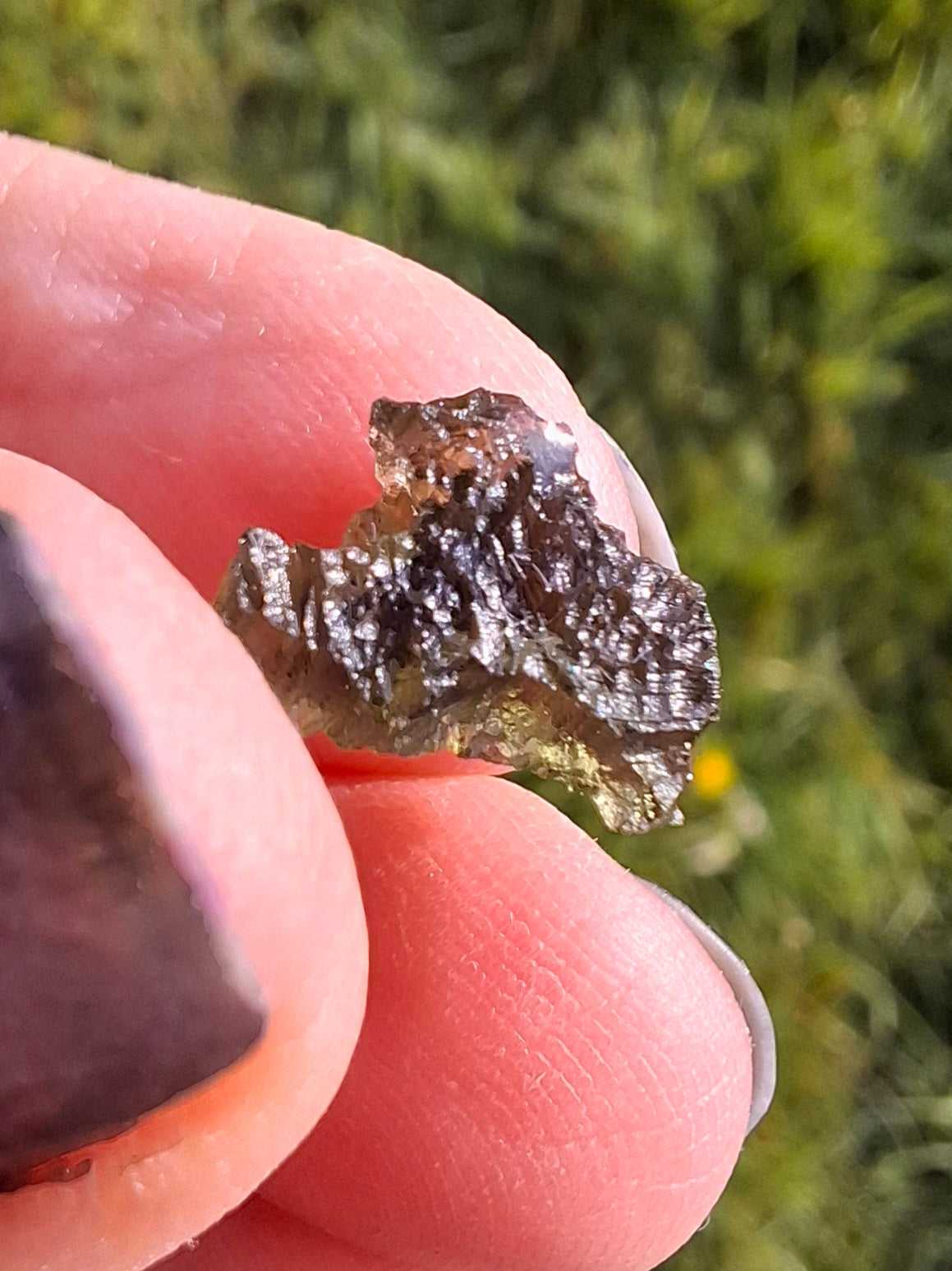 Moldavite Piece, 0.72g, Tektite (Ref: 1379)
