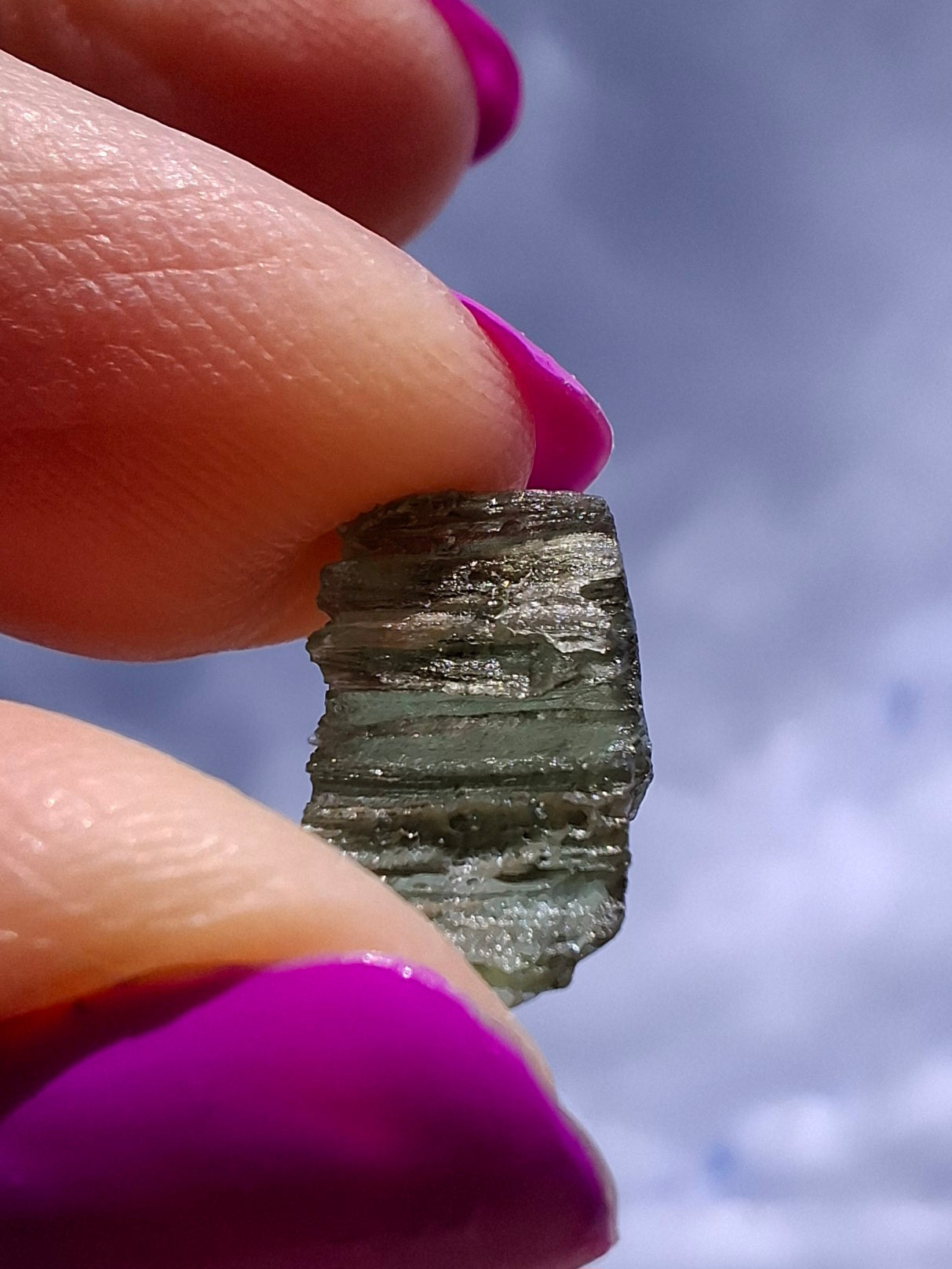 Moldavite Piece, 0.72g, Tektite (Ref: 1438)